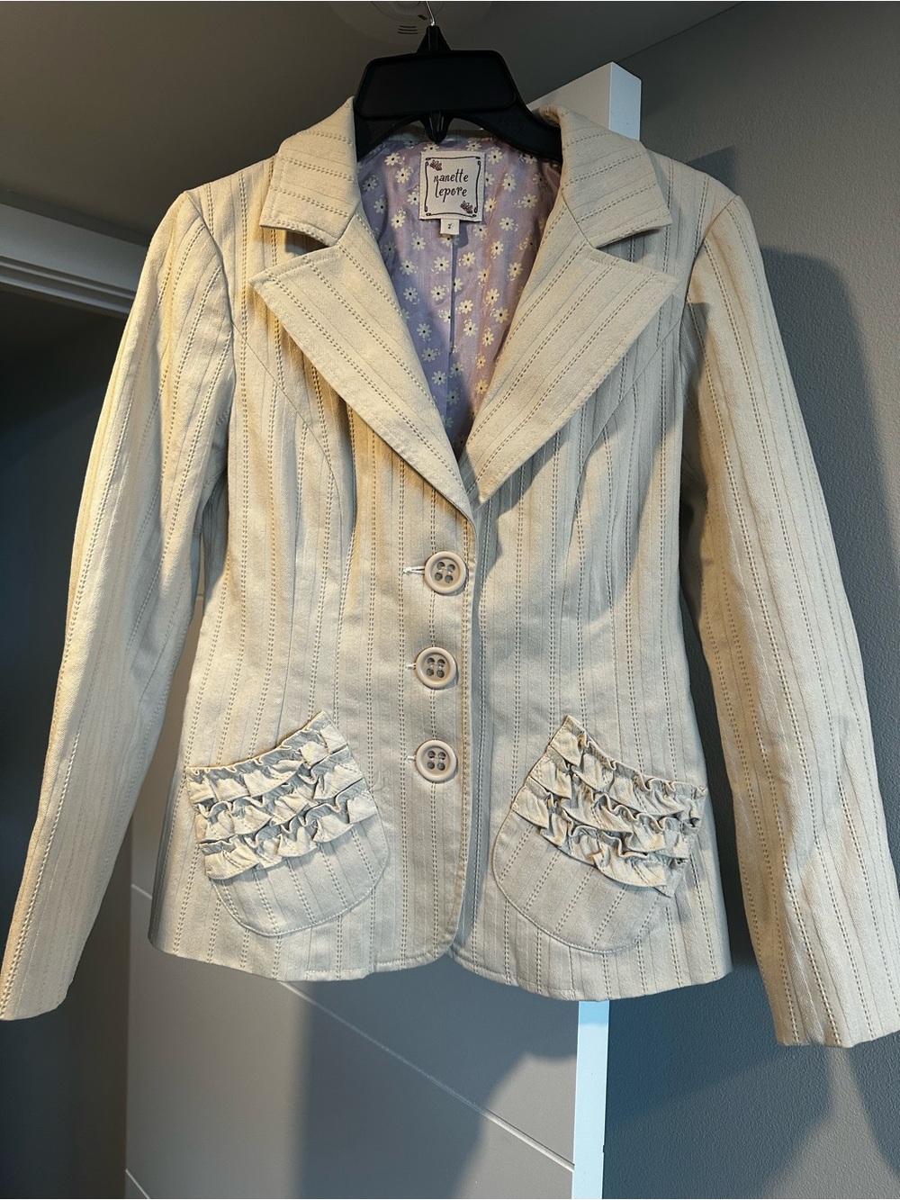Nanette Lepore Vintage Ivory Ruffle Pocket Blazer Size 2 Made in USA